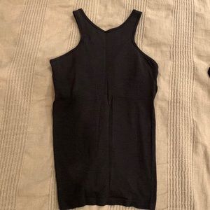 LuluLemon Tank w/ Built-in Bra Sz M